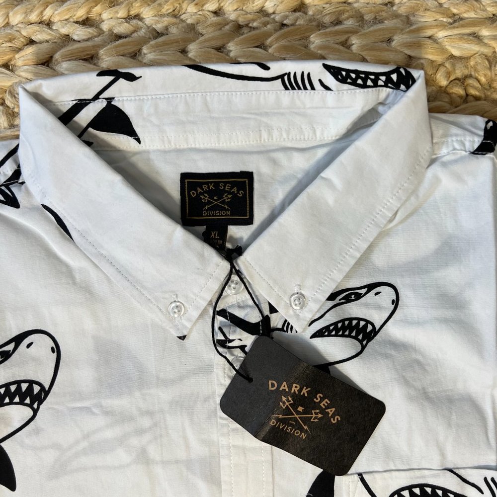 Dark Seas Bruce Shirt - Picture 5 of 6